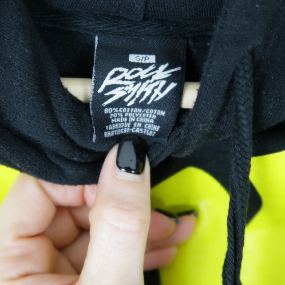 Wu Tang Sweater - Picture 5 of 5